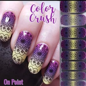 Color Crush On Point nail Polish strips